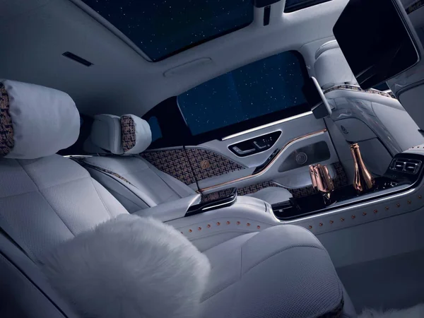 mercedes-benz maybach eqs suv maybach-eqs-suv-680 interior